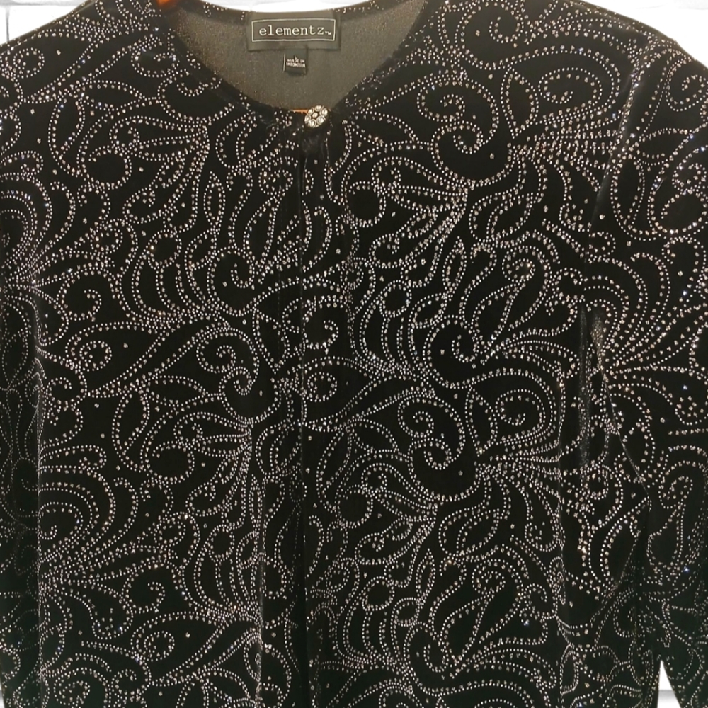 Women's Elegant Elementz Black Velvet Top With Rhinestones, Size Large - Picture 3 of 9